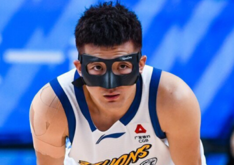 开云APP-大冷！广厦无缘30分逆转遭山东终结7连胜 布朗38分末节21分